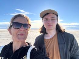 Beach Day with my grandson and his wonderful mom 💕thank you for the  beautiful afternoon #beachday #grandma #grandson #beach #love #mom