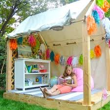Mon Coin Lecture Jardin Pour Enfants Cabane Jardin Theatre Exterieur