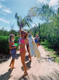 Please share this post on your preferred social media platform. Pinterest Bridgetmorgan4 In 2020 Summer Friends Summer Dream Summer Aesthetic