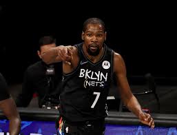 Thunder reporter darnell mayberry reported that kevin durant can't palm a ball. Nets Star Kevin Durant Won T Travel To Philadelphia After Being Pulled For Health Protocols