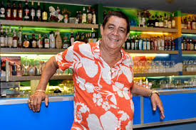 Zeca Pagodinho: 'Não falo de política, na minha casa não se fala. O assunto  é beber e cantar samba' - Estadão