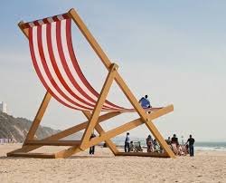 Gigantic Beach Chair Sculpture At Bournemouth Beach In The Uk Beach Living Deck Chairs Beach Chairs
