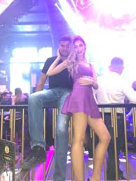 Jun 29, 2021 · chiar dacă a fost pandemie, cristian boureanu a reușit să treacă mai ușor peste această perioadă. Laura DincÄƒ È™i A SÄƒrbÄƒtorit TatÄƒl In Casa Iubitului Ei Cristian Boureanu Viitorii Socri Ai Omului De Afaceri Sunt De O VarstÄƒ Cu El