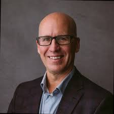 Laura Mactaggart's Instagram, Twitter & Facebook