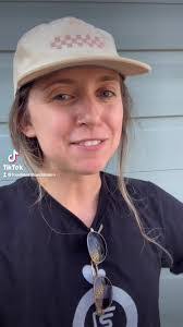 Sandy Goldman's Instagram, Twitter & Facebook