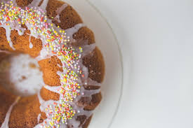 Wir möchten mit ihnen einige geheimnisse der kochenden bewässerung teilen. Susses Gluck Puderzuckerglasur Selber Machen Rezepte Tipps Und Variationen Der Einfachen Zuckerglasur