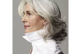 Probabilmente perché i capelli bianchi naturali sono rari. Capelli Bianchi Naturali E Lucenti I Trattamenti Per Un Look Perfetto