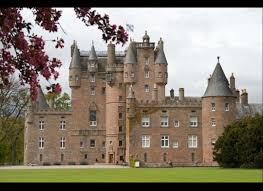 Been Here Amazing And Fun Glamis Castle In Angus Scotland Was The Home Of The Lyon Family Since The 14th Century Glamis Scotland Castles Castle