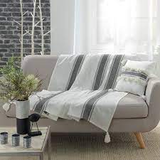 250/330 cm beige sofaüberwürfe hussen überwürfe. Sofa Uberwurf Indira 125 X 150 Cm Weiss Mit Grauen Streifen Emako