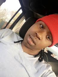 Wherever I go my shadow follows me! Whatever I drop my shadow tries to pick  it up 🅱️♿️