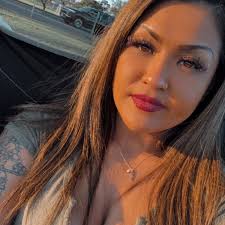 Keri today? Ask our packers. 📚📦😜 20 new Book Nook sites will be  receiving over a thousand Filipino-published books packed with love by the  NBDB's Readership Development Division's team members. 💝 Konting-konti