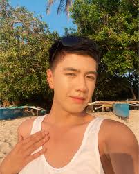 Karl Nathaniel (@karlnathanielt) • Instagram photos and videos