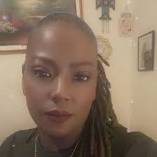 Deanna Staggs's Instagram, Twitter & Facebook