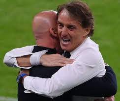 Born 9 july 1964) is an italian former football manager and player who played as a striker. Pelukan Roberto Mancini Dan Gianluca Vialli Yang Penuh Makna Topskor Id