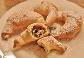 Nutella Kipferl Rezept Rezept Biskuitroulade Rezept Nockerl Rezept Salzburger Nockerl Rezept