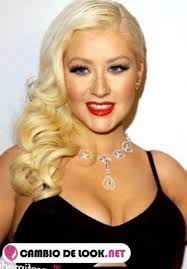 Cristina Aguilera sus peinados 2024
