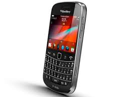 The blackberry bold 9900 is most commonly compared with these phones T Mobile 4g Blackberry Bold 9900 Launching August Business Insider