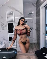 Martina Vismara- chica energética de Italia - Pictolic