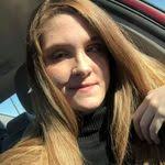 Janis Piper's Instagram, Twitter & Facebook