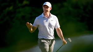 Rory McIlroy lập kỷ lục dẫn đầu sau 36 lỗ với khoảng c&aacute;ch lớn nhất trong lịch sử giải Masters sau m&agrave;n kết th&uacute;c ngoạn mục ở v&ograve;ng hai.