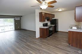Exquisite, quiet comfort awaits you at the junction at ramsey & carver apartments. Glenwood Junction Apartments For Rent Minneapolis Mn Forrent Com