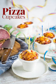 Pizza Cupcakes Mit Aoste Baguette Salami Rezept Von Gernekochen De Rezept Rezepte Fingerfood Cupcakes