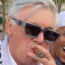 Ariel Reyes (@re89215295)