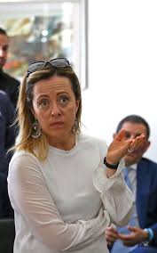 Stefano rellandini/ap she is the only one at the forefront of the campaign. Com E Che Giorgia Meloni E Diventata La Macchietta Della Destra