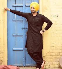 Elegant suits and tuxedos for men. Pin By Guri Malhi On Sá´€Ê€á´…á´€Ê€Éª Kurta Style Style Mens Fashion