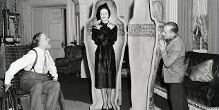 Black And White Christmas Movie Watch These 35 Classic Christmas Movies With Your Family This Year Classic Christmas Movies White Christmas Movie Christmas Movies