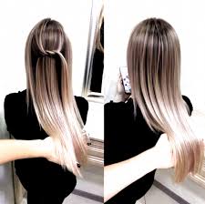 En Tarz Ve Dogal Saclardan Biri De Kullu Sac Renkleri Peki Evde Bu Sac Renkleri Kullu Kumral Kullu Ash Blonde Hair Colour Ash Hair Color Blonde Hair Color