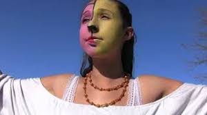 Aimee Pollock's Instagram, Twitter & Facebook