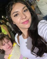 Reyna Cervantes (@reyna_cervantes27) • Instagram photos and videos