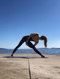 In other words, iyengar yoga is suitable for everyone. My Yoga Teacher Training Marina Lukoschat