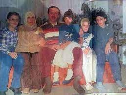 Hayatı eski ve yeni hali eski eşi yeni eşi first lady yardım sever türkiye cumhur başkanı eşi. 20 Yil Once Erdogan Ailesi Timeturk Haber