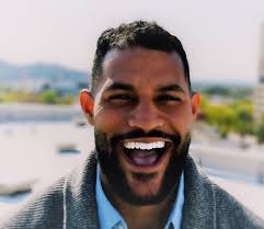 Jonathan Veras's Instagram, Twitter & Facebook