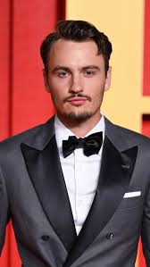 Brandon Thomas Lee News