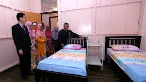 Jabatan kesihatan negeri terengganu (jknt) hari ini melancarkan rumah generasiku sayang (rgks) yang pertama di negeri ini bagi memberi perlindungan kepada remaja yang hamil tanpa ikatan perkahwinan. Terengganu Opens Their First Shelter For Pregnant Teens