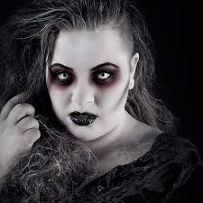 Gespenst Kostum Selber Machen Diy Anleitung Maskerix De Gespenst Kostum Selber Machen Kostume Selber Machen Halloween Kostum Selber Machen