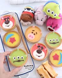 2 790 個讚好 35 則回應 instagram 上的kokoma kokomacake toy story lemon tarts for you all happy weekend 把檸檬塔通通變成小快樂 ๓ ๓ 週末愉快唷 toystory
