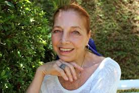 Con gran tristeza, recibimos la noticia del fallecimiento de la escritora  brasileña Marina Colasanti, el 28 de enero en Río de Janeiro, a los 87 años  de edad. Nacida en Eritrea en