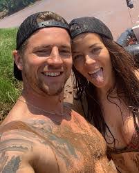 Jackie Redmond's Instagram, Twitter & Facebook