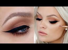 Whether You Prefer Pencil Gel Or Liquid Liner We Re Teaching You How To Make Your Eyes Pop Wit Eye Liner Tricks How To Apply Eyeliner Eyeliner For Beginners