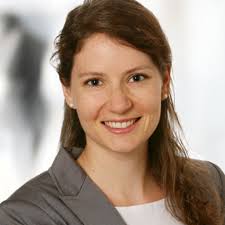 Melanie Heil's Instagram, Twitter & Facebook