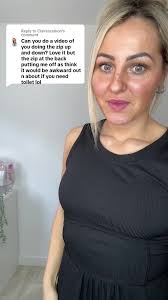 How to Zip and Unzip Jumpsuit in Public