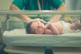 Mekonium (terdiri dari produk hilangnya sel, sekresi pencernaan dan menelan cairan ketuban), terakumulasi di usus. Denyut Jantung Bayi Baru Lahir Mana Yang Normal Dan Tidak