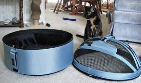 The sleepypod mobile pet bed is a very cleverly designed soft pet crate that not only allows a human to carry their small pets from point a to point b sleepypod is three products in one: Review Sleepypod Mobile Pet Bed The Conscious Cat