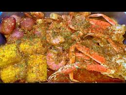 Throwing a cajun seafood boil party is easy. Easy Seafood Boil Recipe Youtube