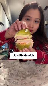 Trying Jimmy John’s Picklewich