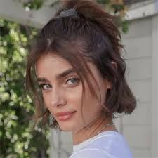 Alexia Banks (alix_2393)